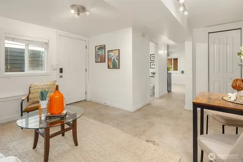 17 W Dravus Street Seattle WA 98119