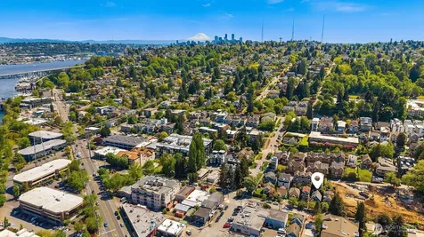 17 W Dravus Street Seattle WA 98119