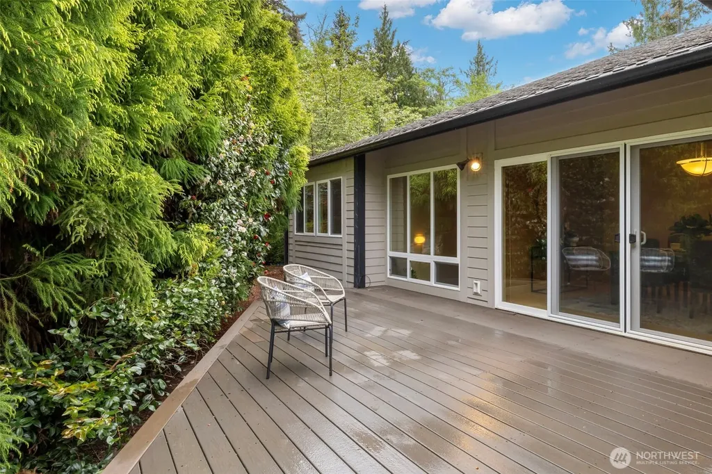 382 Windship Drive Port Townsend WA 98368