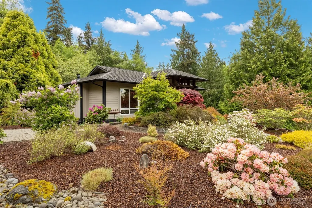 382 Windship Drive Port Townsend WA 98368
