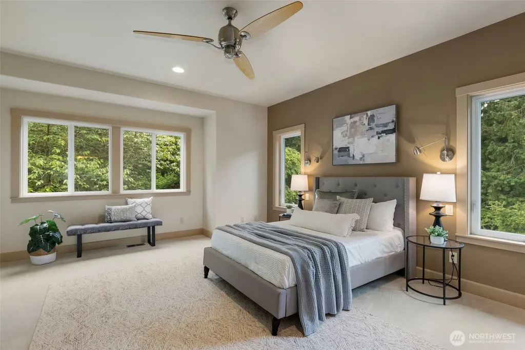 382 Windship Drive Port Townsend WA 98368