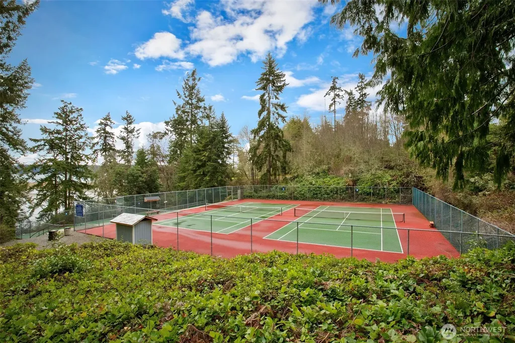 382 Windship Drive Port Townsend WA 98368