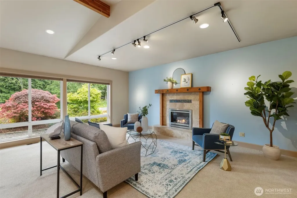 382 Windship Drive Port Townsend WA 98368