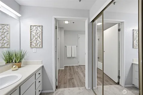 25005 98th Place S Kent WA 98030