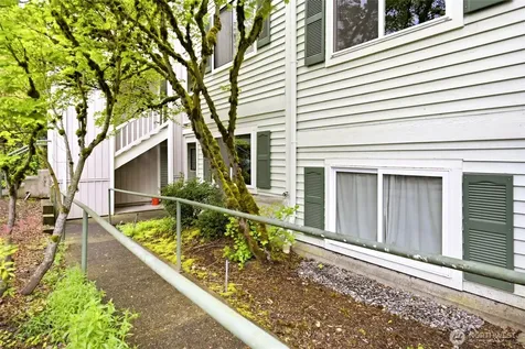 25005 98th Place S Kent WA 98030