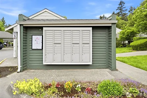 25005 98th Place S Kent WA 98030