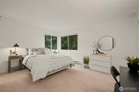 17112 NE 45th Street Redmond WA 98052