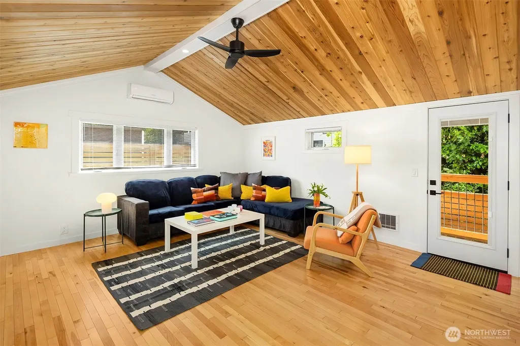 7739 13th Avenue SW Seattle WA 98106