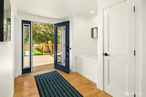 7739 13th Avenue SW Seattle WA 98106