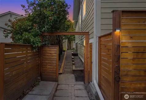 7739 13th Avenue SW Seattle WA 98106