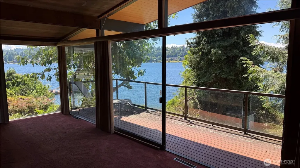 2521 103 Avenue SE Bellevue WA 98004
