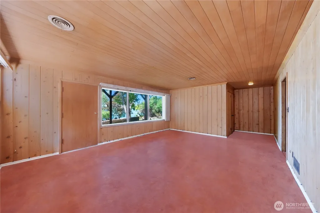 2521 103 Avenue SE Bellevue WA 98004