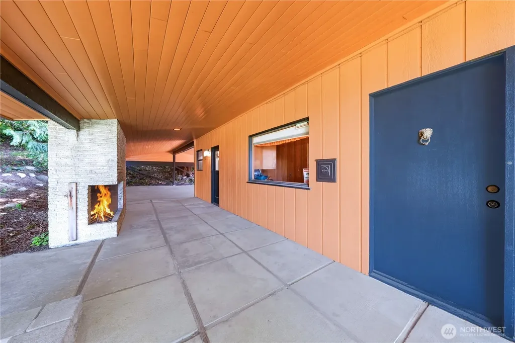 2521 103 Avenue SE Bellevue WA 98004