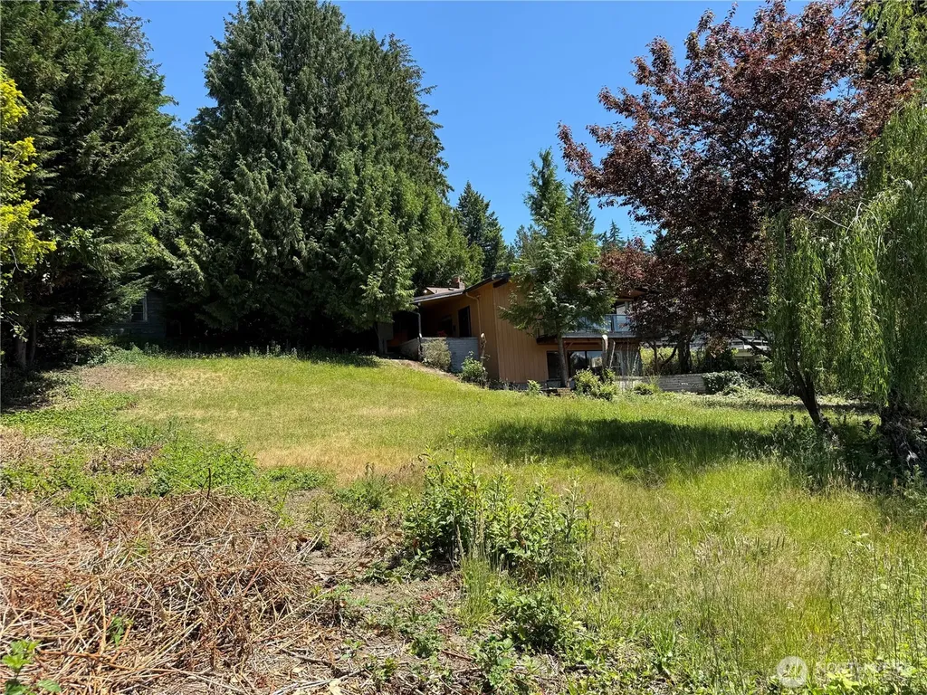 2521 103 Avenue SE Bellevue WA 98004