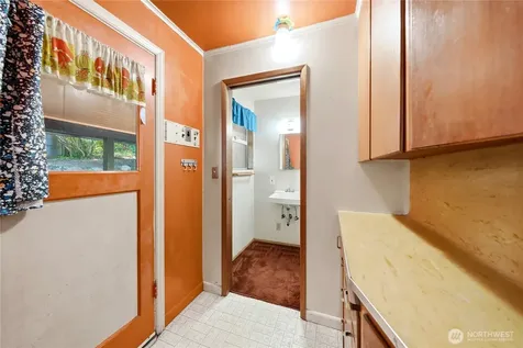 2521 103 Avenue SE Bellevue WA 98004