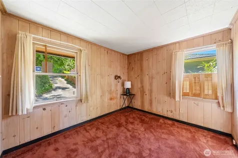 2521 103 Avenue SE Bellevue WA 98004