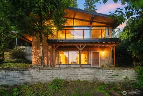 2521 103 Avenue SE Bellevue WA 98004