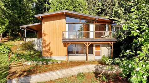2521 103 Avenue SE Bellevue WA 98004