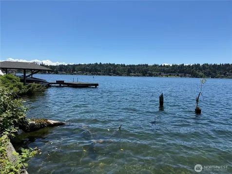 2521 103 Avenue SE Bellevue WA 98004