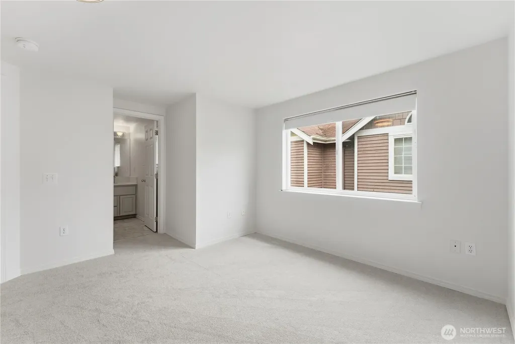 11732 Greenwood Avenue N Seattle WA 98133