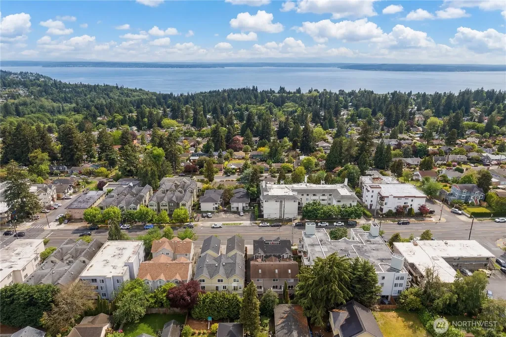 11732 Greenwood Avenue N Seattle WA 98133