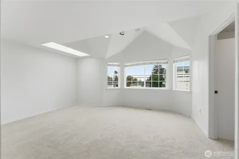 11732 Greenwood Avenue N Seattle WA 98133