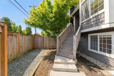 11732 Greenwood Avenue N Seattle WA 98133