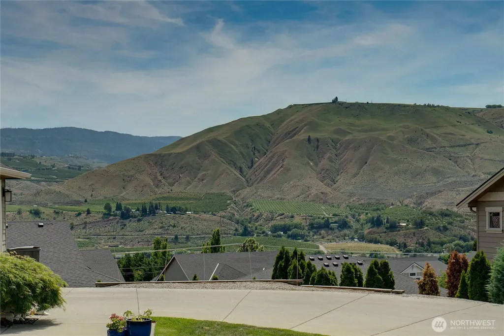 1972 Legacy Place SE East Wenatchee WA 98802