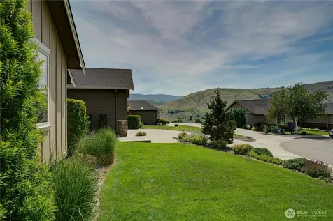 1972 Legacy Place SE East Wenatchee WA 98802