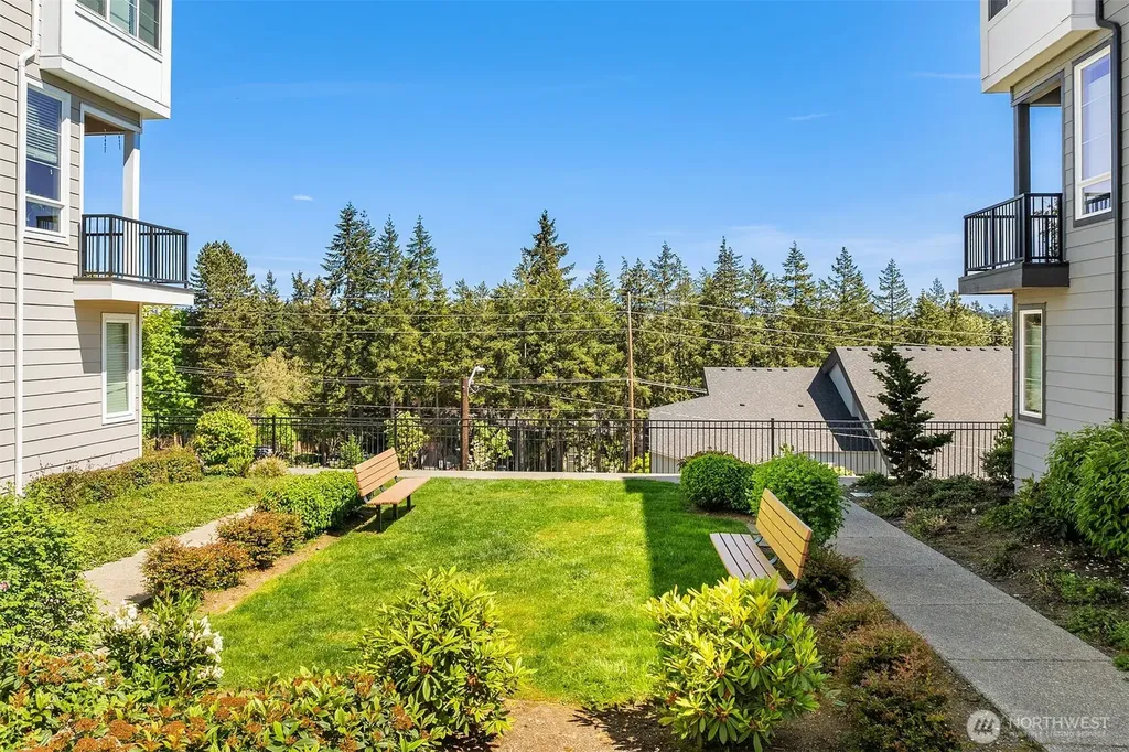 18829 67th Drive NE Kenmore WA 98028