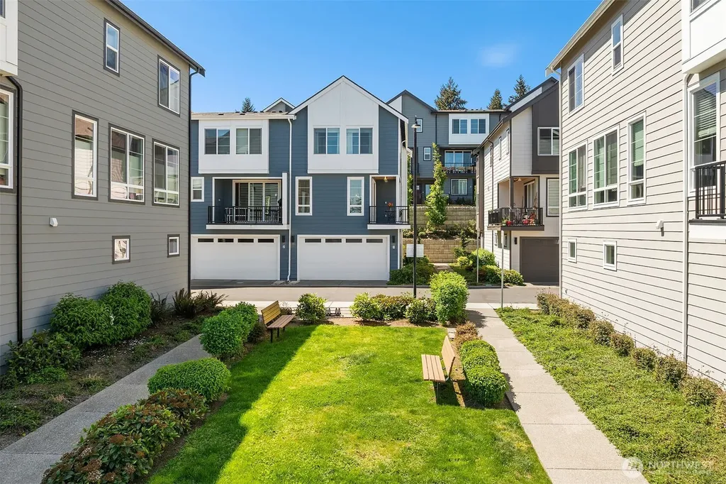 18829 67th Drive NE Kenmore WA 98028