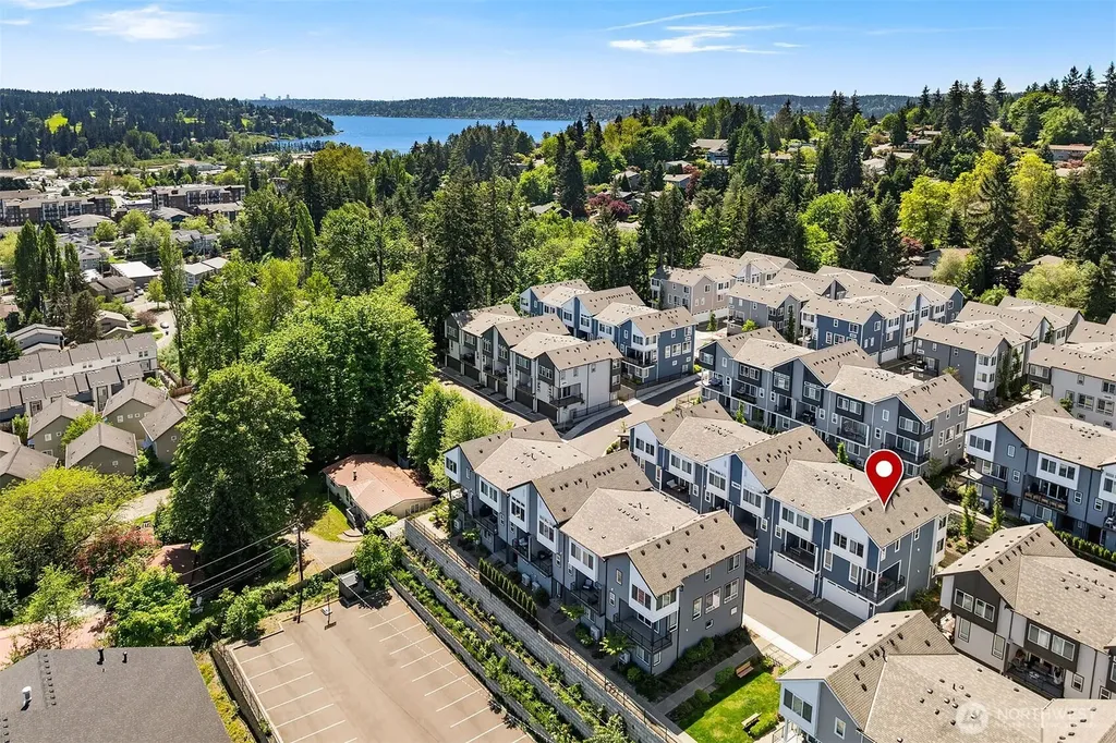 18829 67th Drive NE Kenmore WA 98028