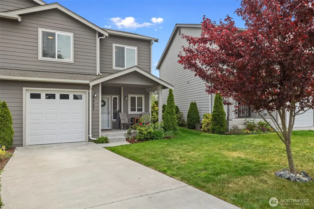 1927 SW Cooper Way Oak Harbor WA 98277