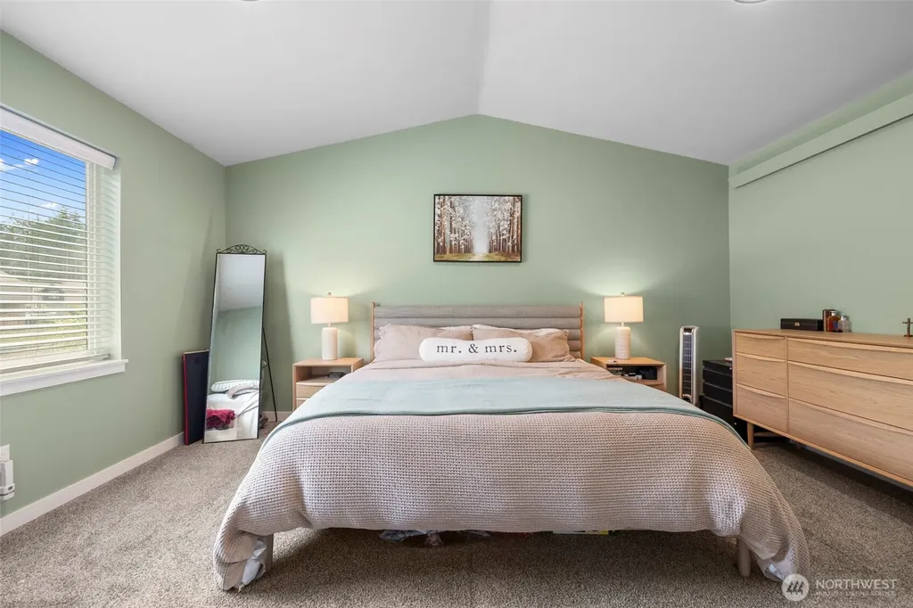 1927 SW Cooper Way Oak Harbor WA 98277