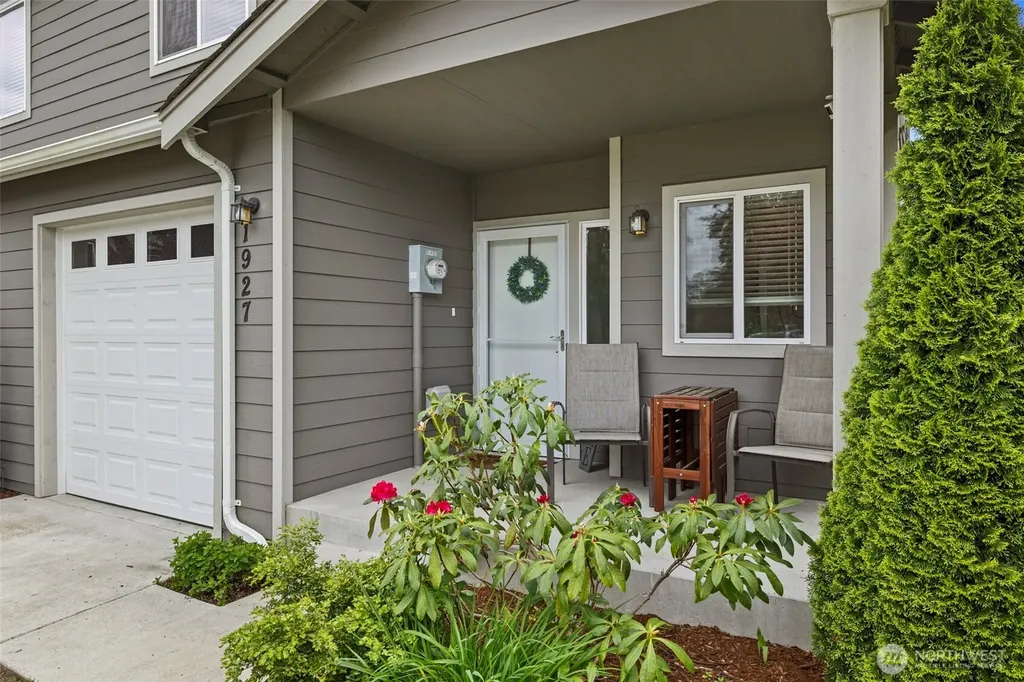 1927 SW Cooper Way Oak Harbor WA 98277