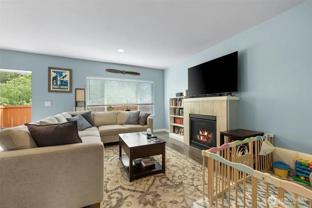 1927 SW Cooper Way Oak Harbor WA 98277