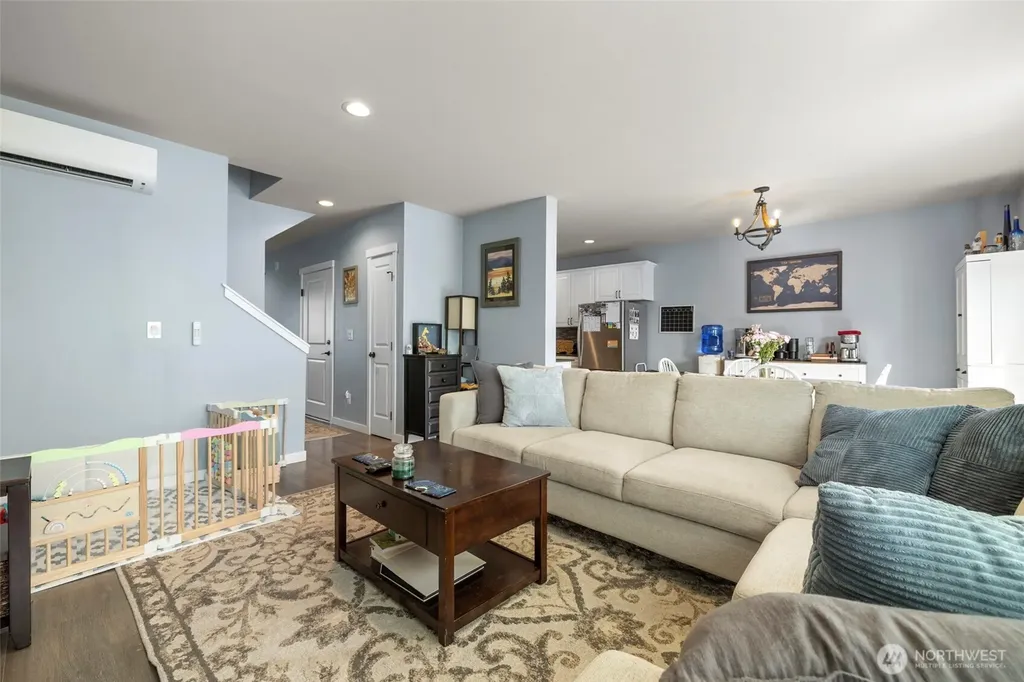 1927 SW Cooper Way Oak Harbor WA 98277