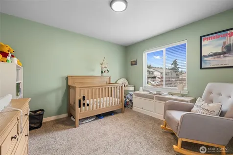 1927 SW Cooper Way Oak Harbor WA 98277