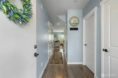 1927 SW Cooper Way Oak Harbor WA 98277