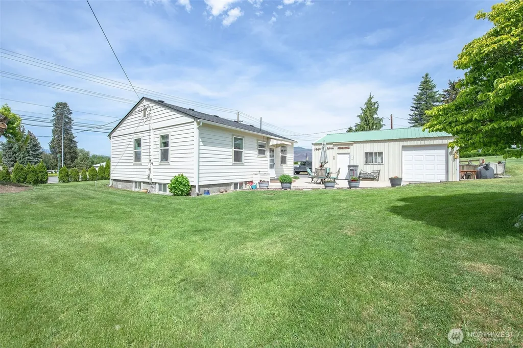 2901 Sunset Highway East Wenatchee WA 98802