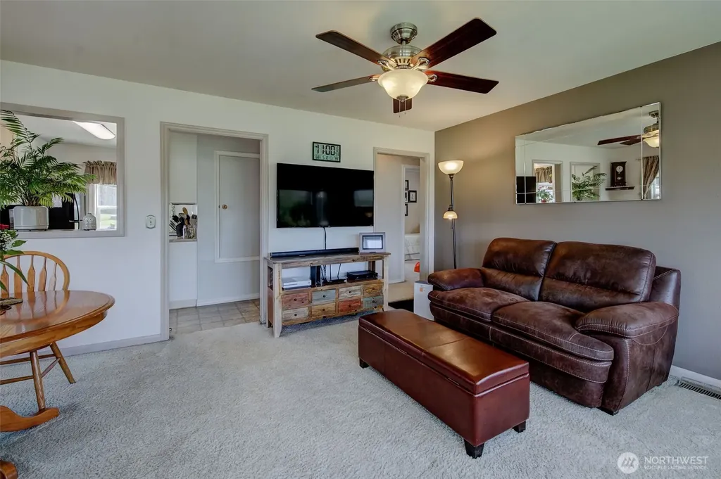2901 Sunset Highway East Wenatchee WA 98802