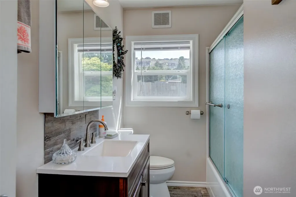 2901 Sunset Highway East Wenatchee WA 98802