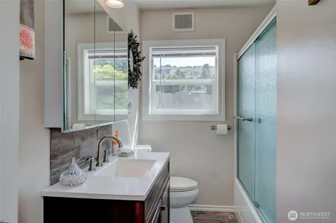 2901 Sunset Highway East Wenatchee WA 98802