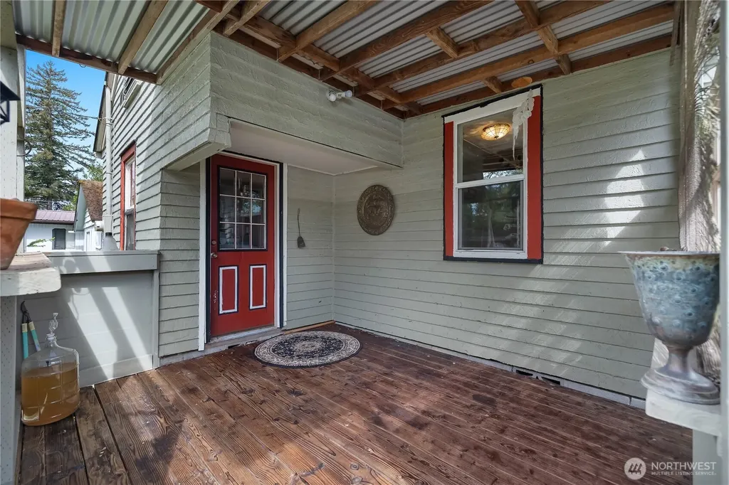 1233 W Birch Street Shelton WA 98584