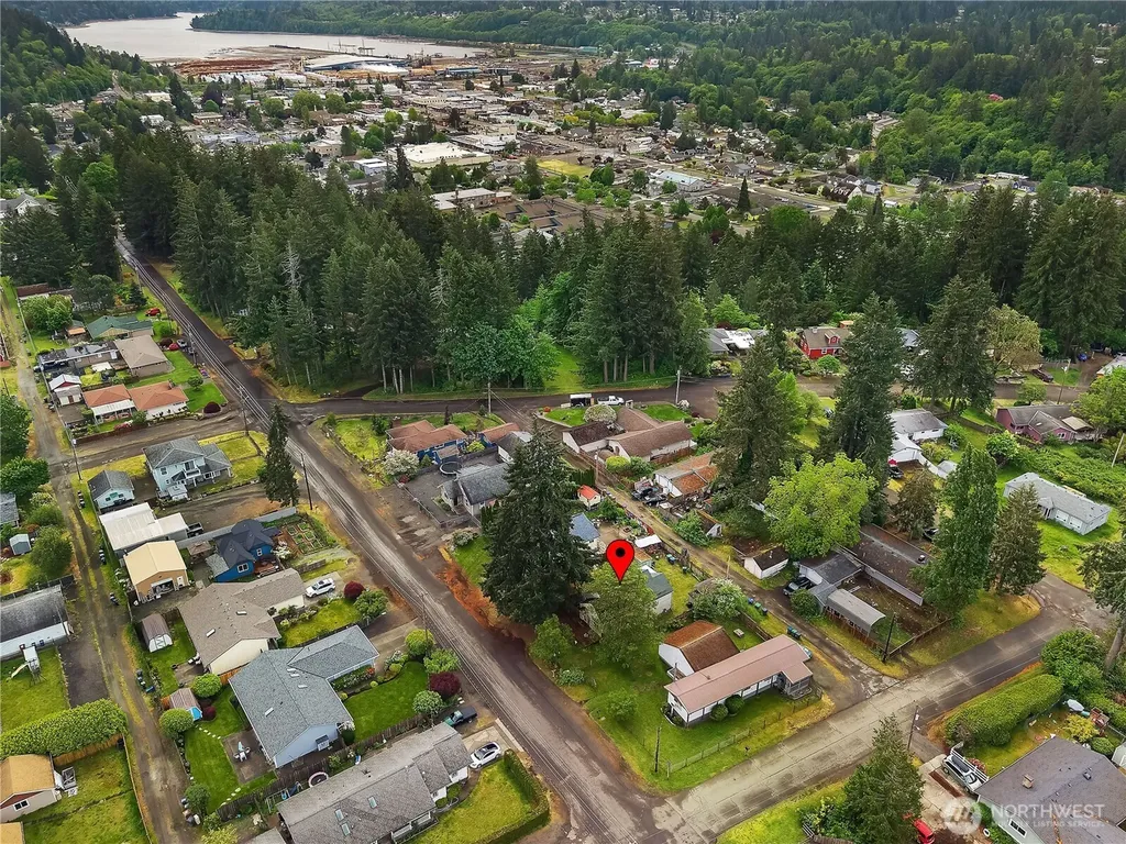 1233 W Birch Street Shelton WA 98584