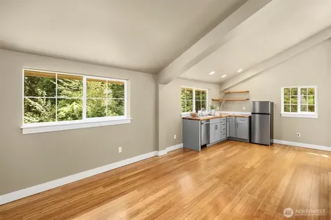 12704 217th Street SE Snohomish WA 98296