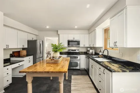 12704 217th Street SE Snohomish WA 98296