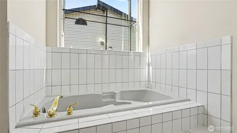 3416 161st Court SE Bellevue WA 98008