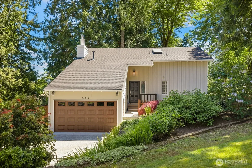 22713 NE 12th Place Sammamish WA 98074