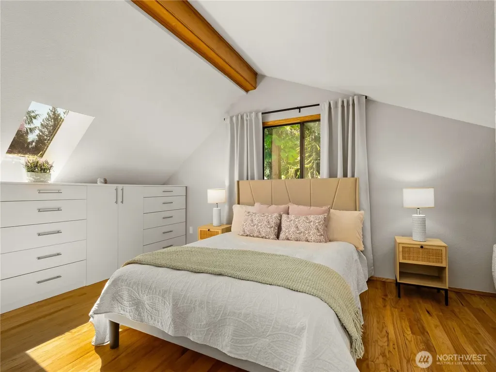 22713 NE 12th Place Sammamish WA 98074